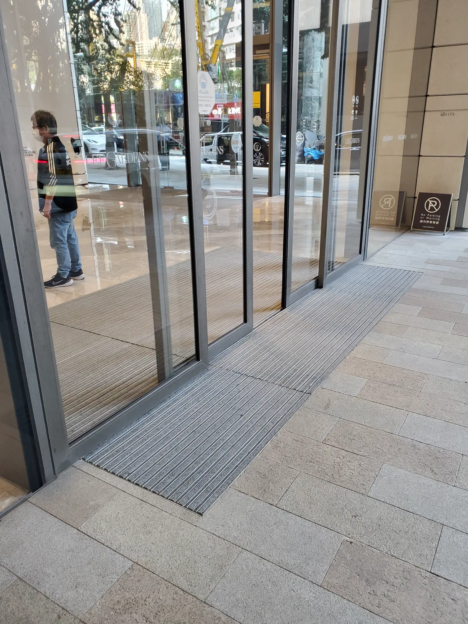 Lee Garden Phase 3 Causeway Bay Photo 3