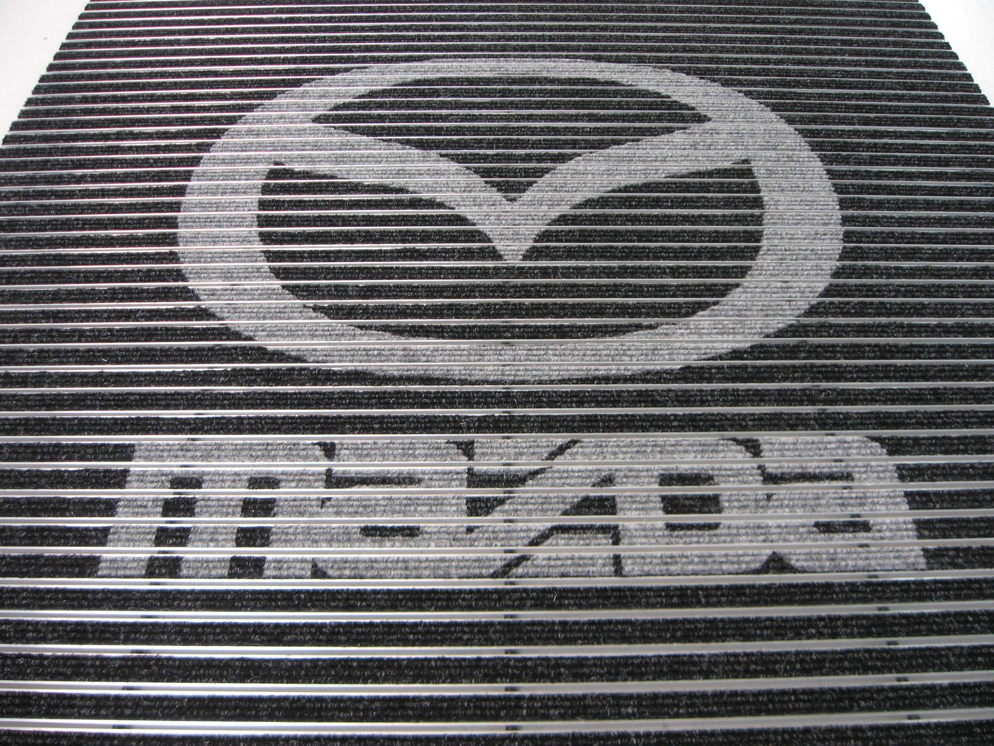 Logo Mat Photo 2